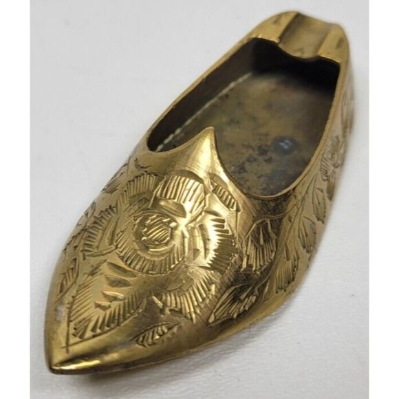 Vtg India Brass Miniature Slipper Shoe Ashtray Single Cigarette Etched Retro - Picture 3 of 5